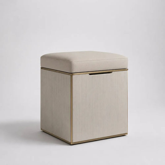 Pouf contenitore quadrato in legno e metallo con seduta imbottita in tessuto, avorio, beige e oro, 45 x 45 x 58 cm